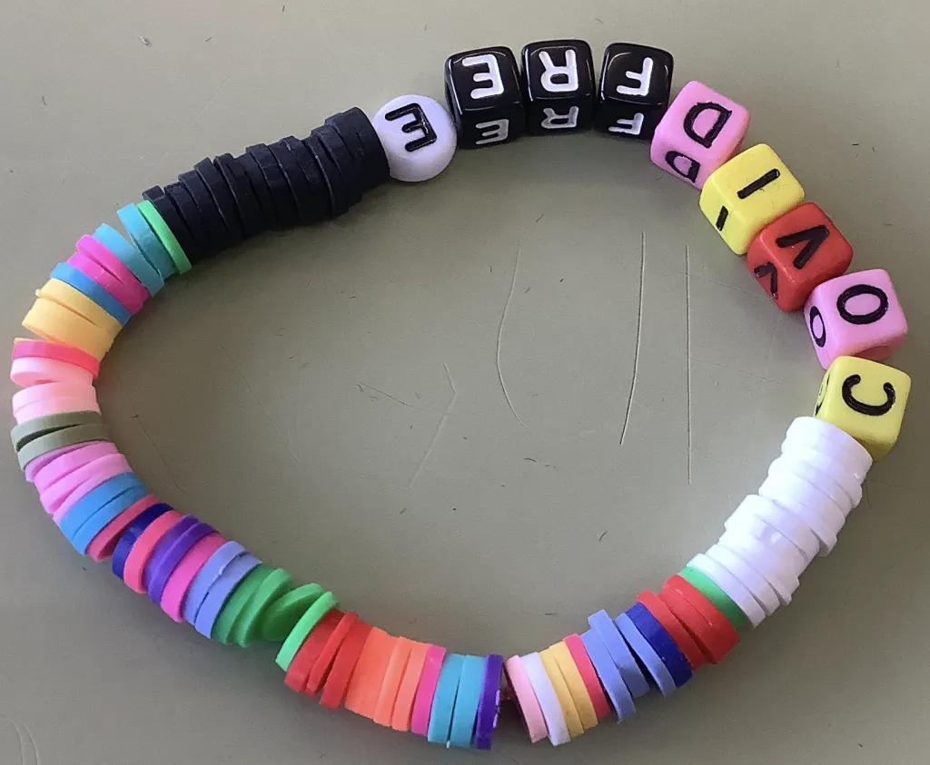 Pulsera ruedas