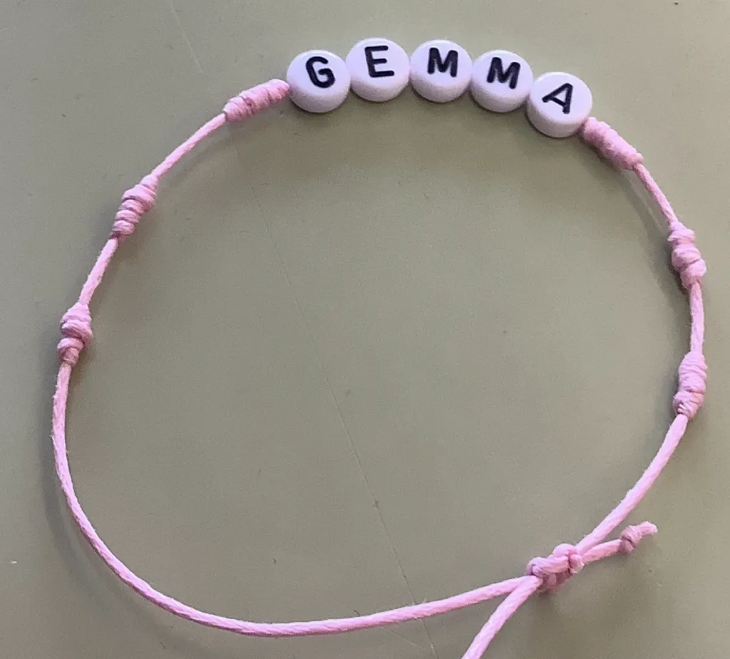 Pulsera cuerda con nombre