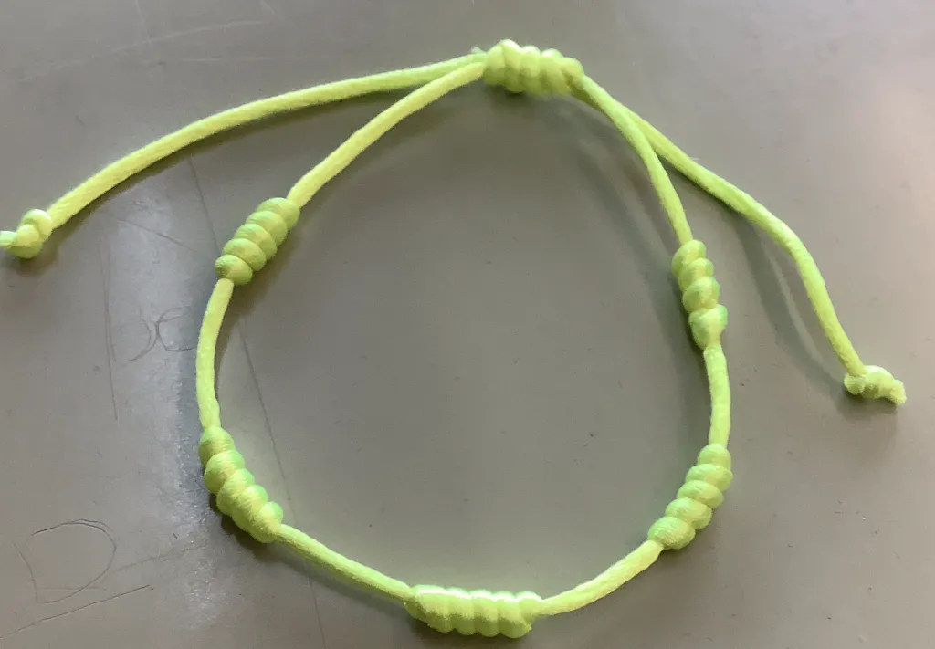 Pulsera 5 nudos